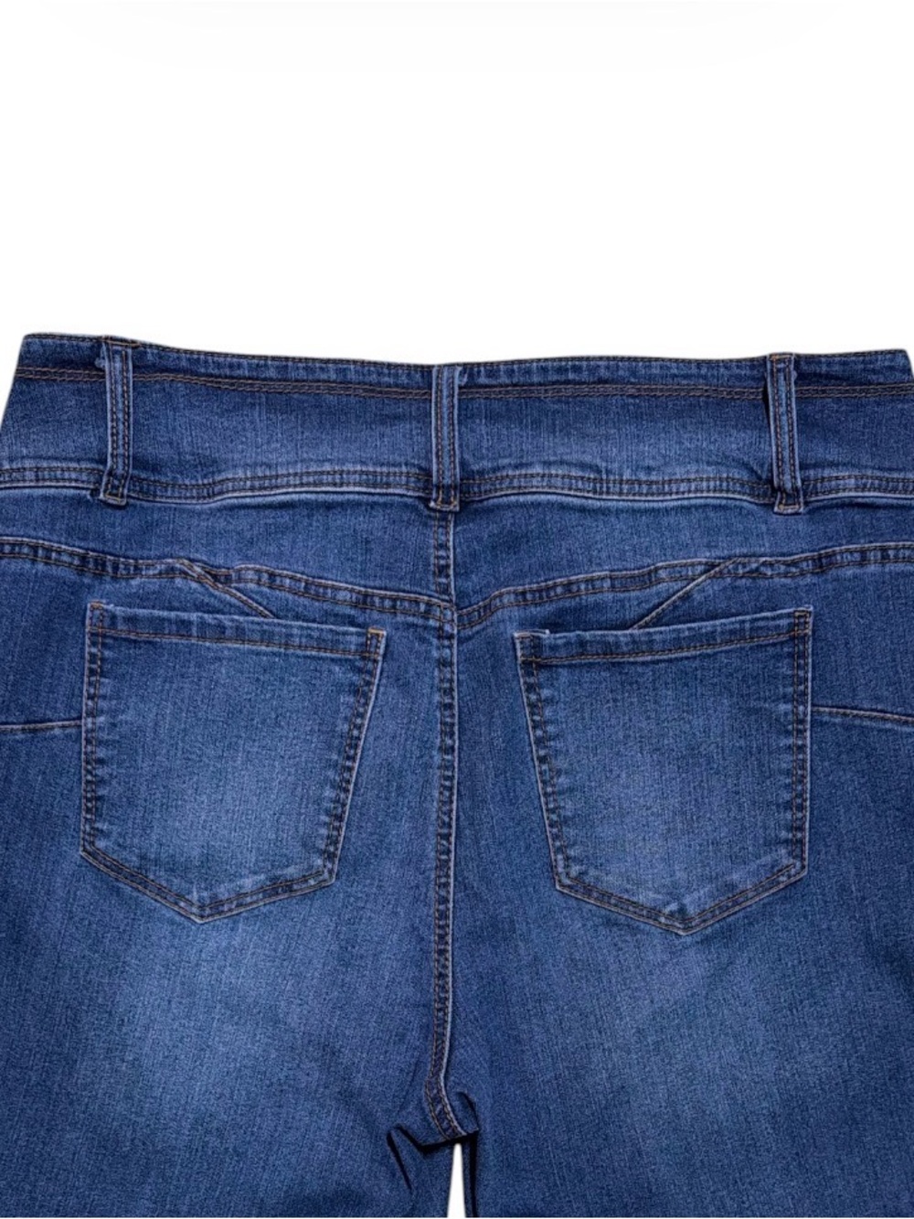 d. jeans Women’s 16W Triple Button Stretch Slim Straight Jeans Medium Wash - Picture 5 of 6
